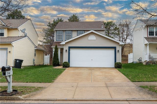 2146 Stonehenge Circle, Akron, OH 44319