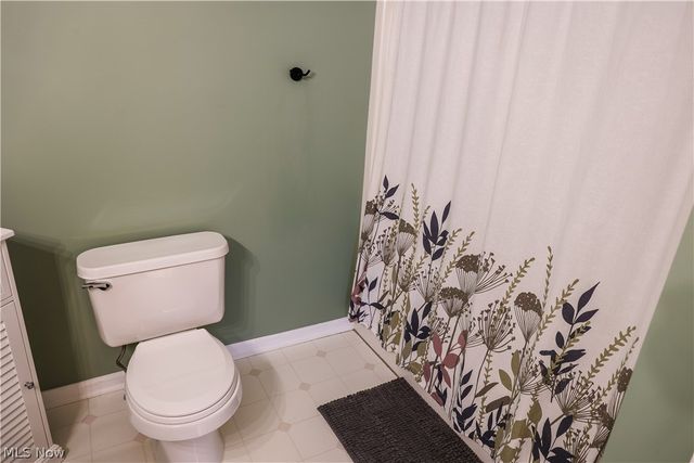 2146 Stonehenge Circle, Akron, OH 44319