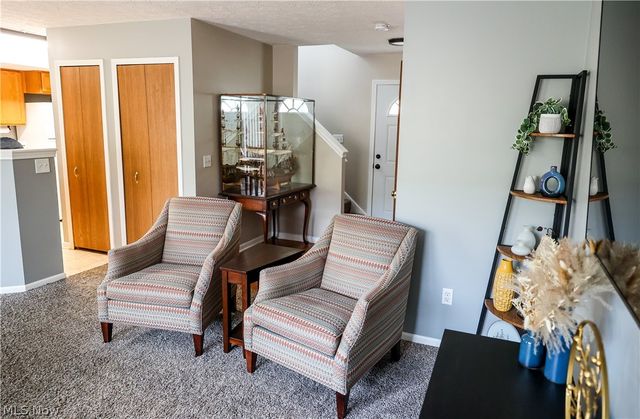 2146 Stonehenge Circle, Akron, OH 44319