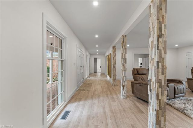 1001 Country Club Drive, High Point, NC 27262