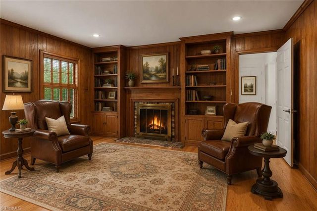 1001 Country Club Drive, High Point, NC 27262