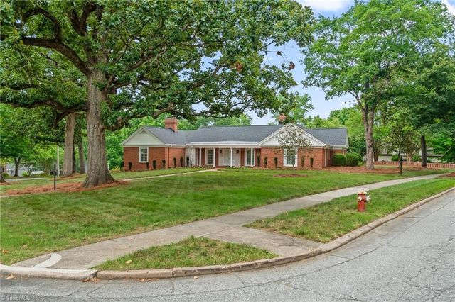 1001 Country Club Drive, High Point, NC 27262