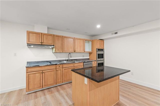 1001 Country Club Drive, High Point, NC 27262