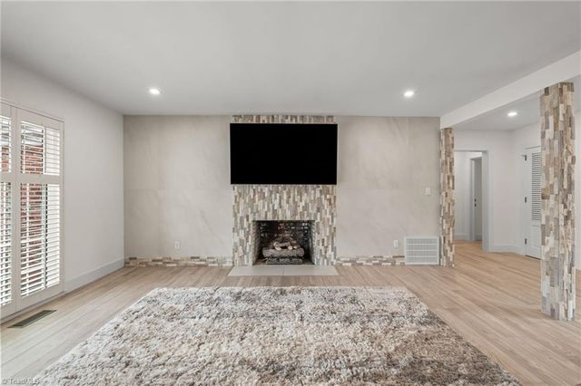1001 Country Club Drive, High Point, NC 27262