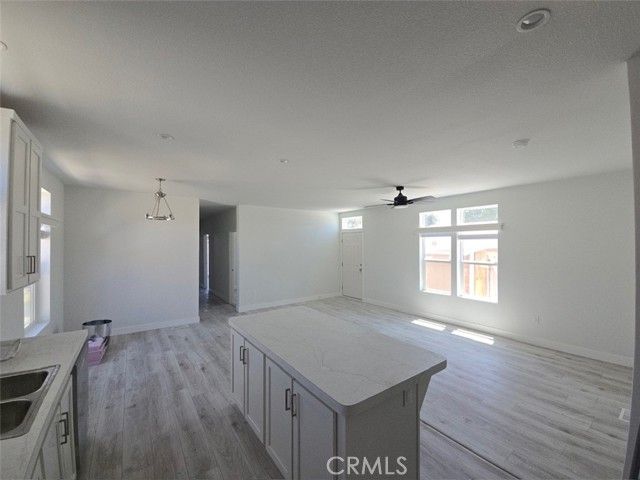 350 E San Jacinto 31, Perris, CA 92571