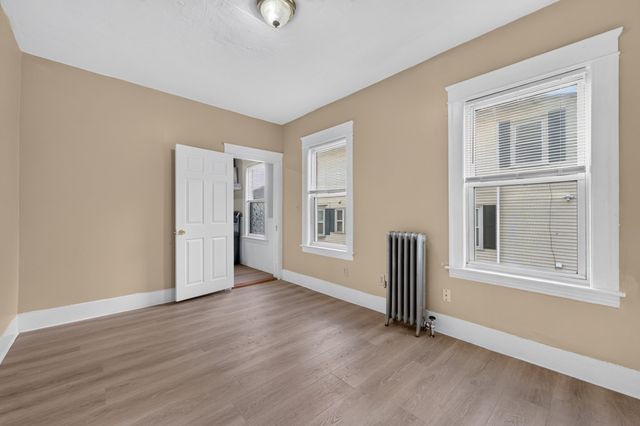 85 Granite St 1, Worcester, MA 01604