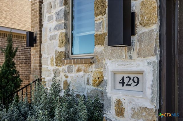 429 Juana Way, New Braunfels, TX 78132