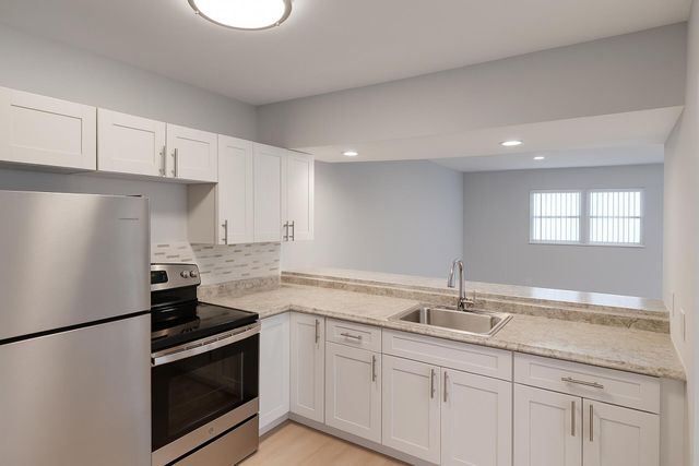 965 Manor Drive C-23, Palm Springs, FL 33461