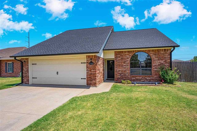 2103 NW Ashley Circle, Lawton, OK 73505