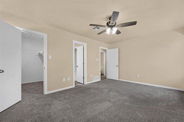 2103 NW Ashley Circle, Lawton, OK 73505
