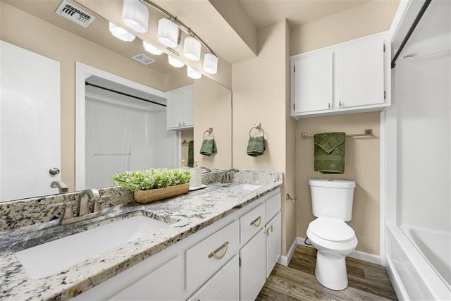 2103 NW Ashley Circle, Lawton, OK 73505