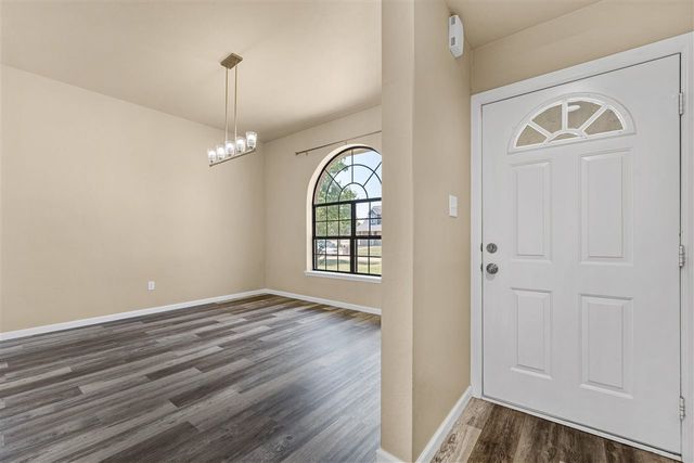 2103 NW Ashley Circle, Lawton, OK 73505