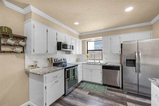 2103 NW Ashley Circle, Lawton, OK 73505