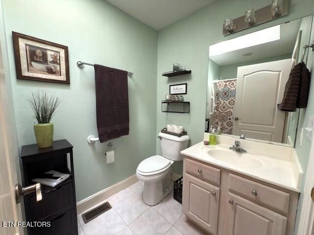 21 Rolling Green Court, Crossville, TN 38558