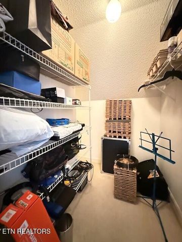 21 Rolling Green Court, Crossville, TN 38558