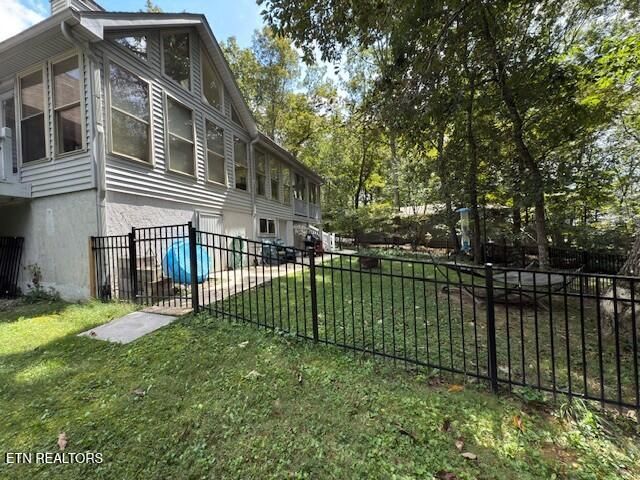 21 Rolling Green Court, Crossville, TN 38558