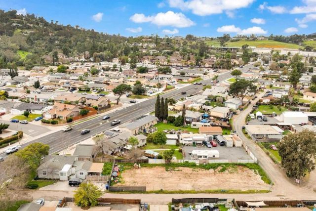 1002 W Chase Avenue, El Cajon, CA 92020