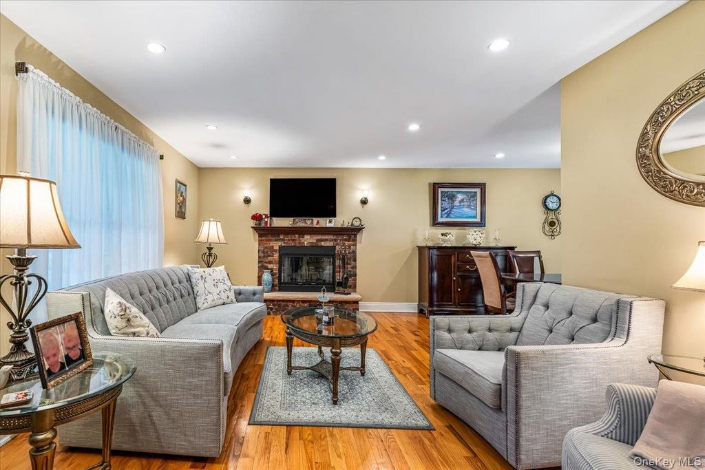 53 State Place, Huntington, NY 11743 — photo 5