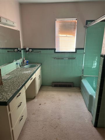 1006 W 15th Street, Quanah, TX 79252