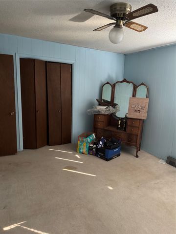 1006 W 15th Street, Quanah, TX 79252