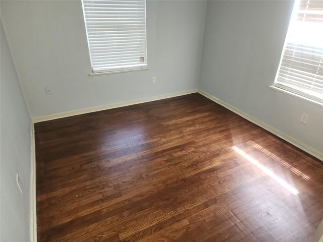 8159 Redfern Drive, Houston, TX 77033