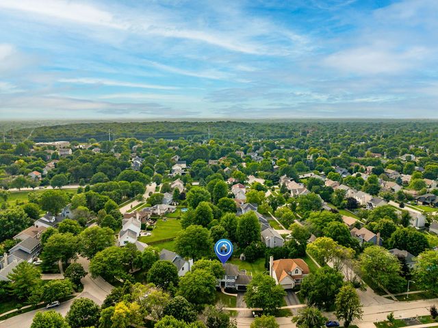 560 Boardman Circle, Bolingbrook, IL 60440