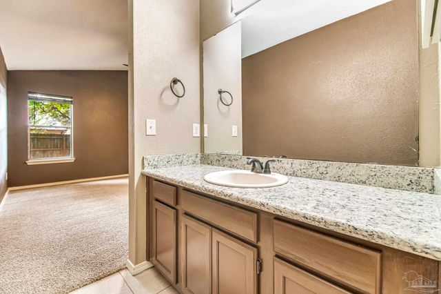 4554 Northpointe Pl, Pensacola, FL 32514