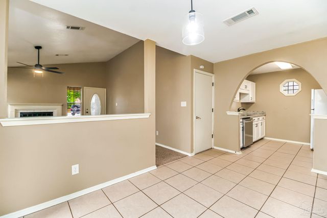 4554 Northpointe Pl, Pensacola, FL 32514