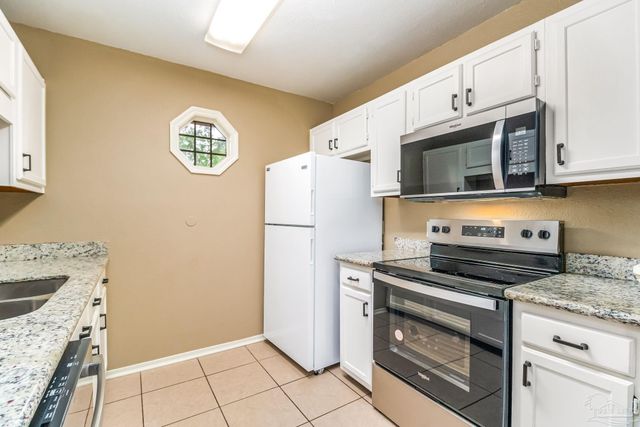 4554 Northpointe Pl, Pensacola, FL 32514