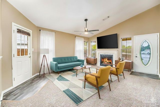 4554 Northpointe Pl, Pensacola, FL 32514