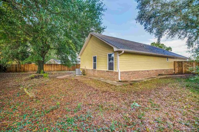 4554 Northpointe Pl, Pensacola, FL 32514