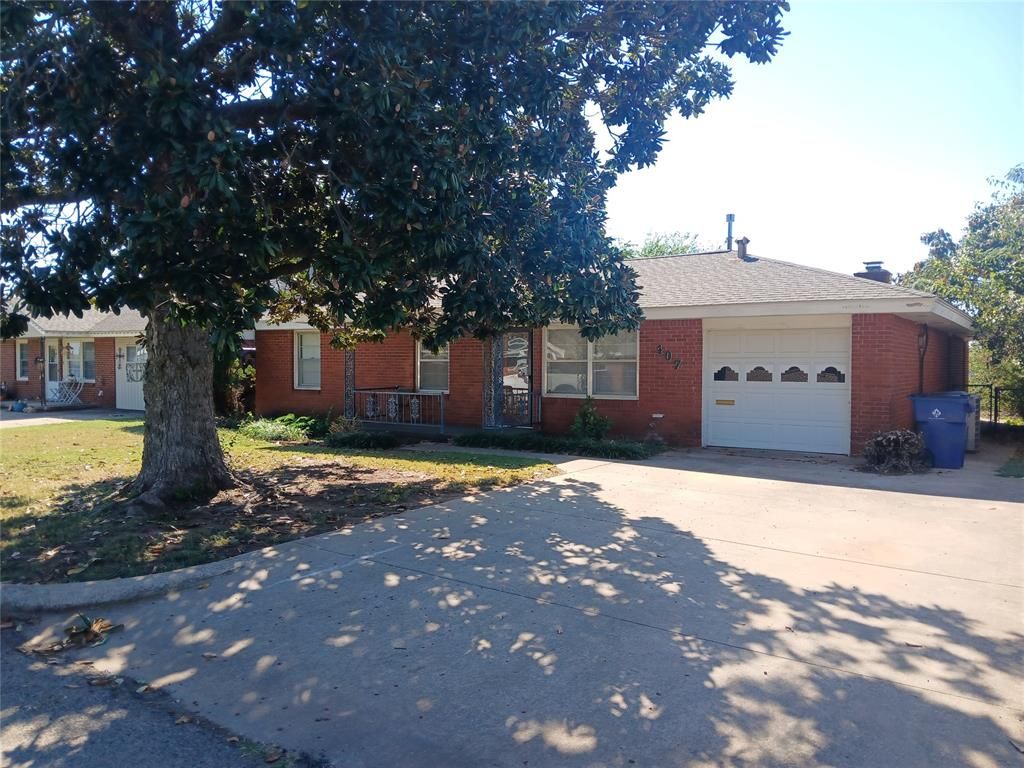 407 Pryor Drive, Lindsay, OK 73052