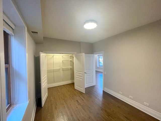 2539 W Iowa Street 3, Chicago, IL 60622