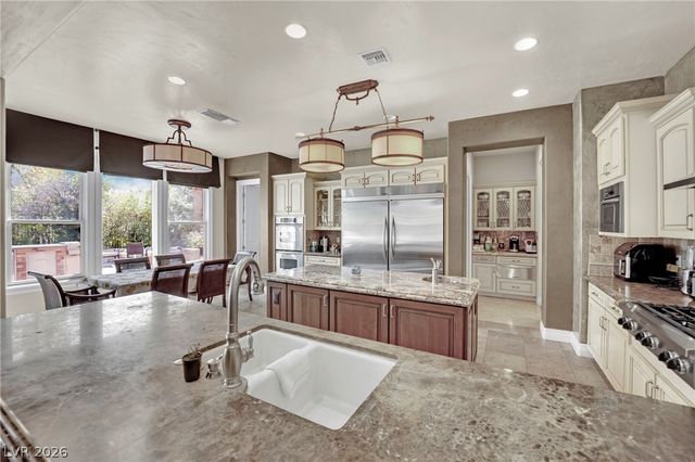 4231 San Alivia Court, Las Vegas, NV 89141