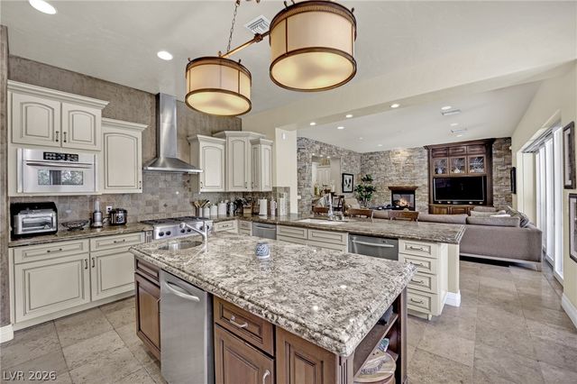 4231 San Alivia Court, Las Vegas, NV 89141