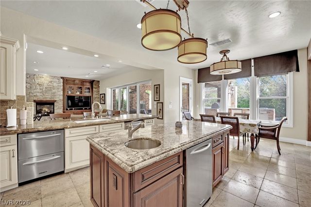 4231 San Alivia Court, Las Vegas, NV 89141