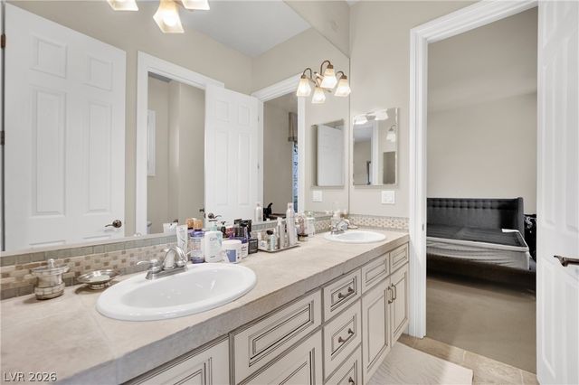 4231 San Alivia Court, Las Vegas, NV 89141