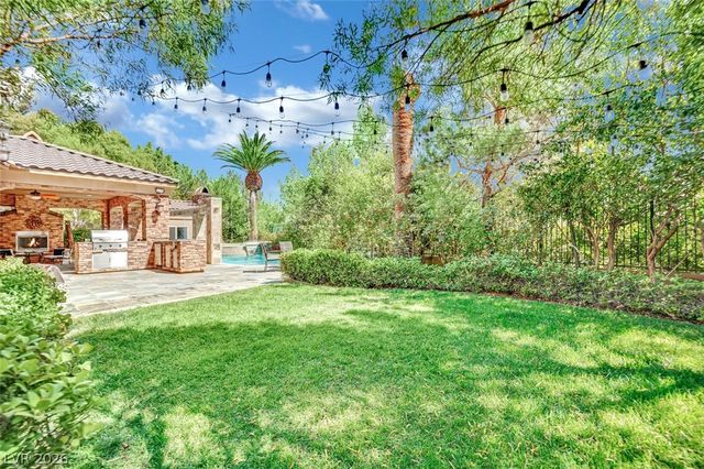 4231 San Alivia Court, Las Vegas, NV 89141