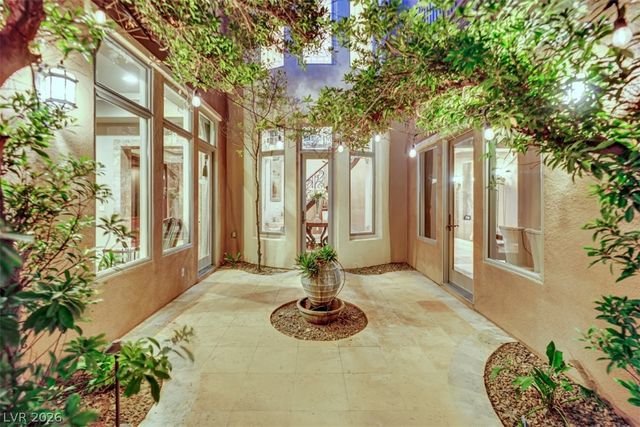 4231 San Alivia Court, Las Vegas, NV 89141