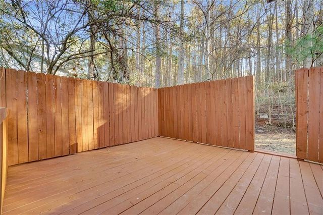 5927 Sherrie Lane, Powder Springs, GA 30127