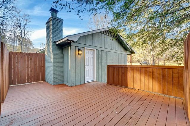 5927 Sherrie Lane, Powder Springs, GA 30127