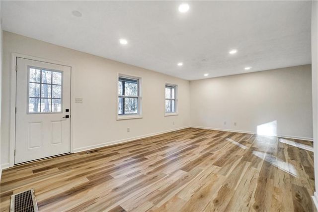 5927 Sherrie Lane, Powder Springs, GA 30127