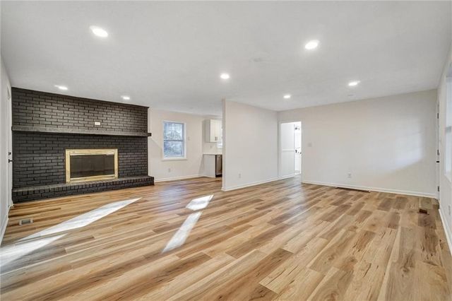 5927 Sherrie Lane, Powder Springs, GA 30127