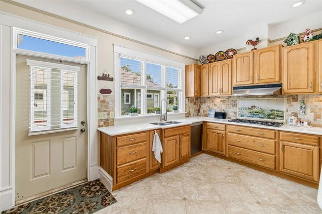 703 N EVERS STREET, Plant City, FL 33563