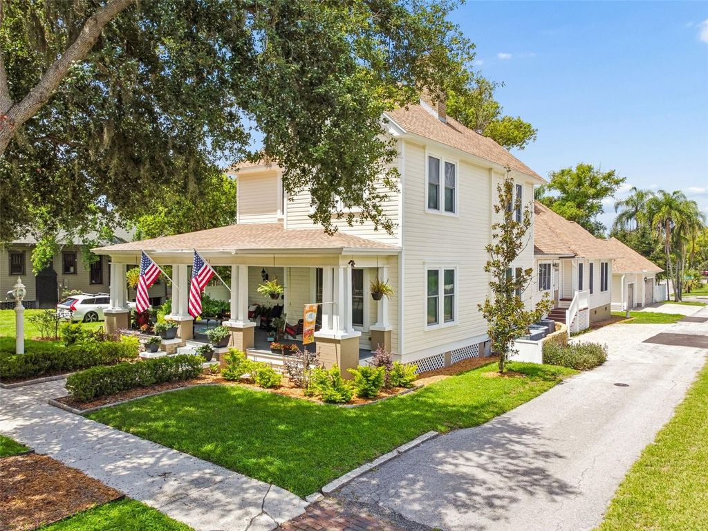 Image 5 of property listing at 703 N EVERS STREET, Plant City, FL 33563