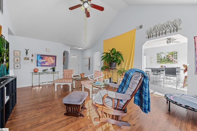 42 Stevenson Road, Taylors, SC 29687