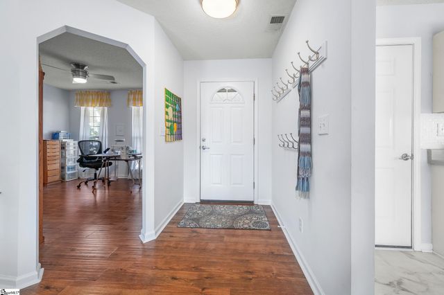 42 Stevenson Road, Taylors, SC 29687