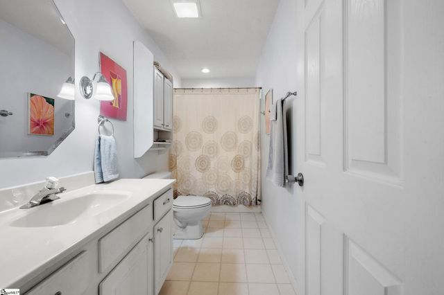 42 Stevenson Road, Taylors, SC 29687