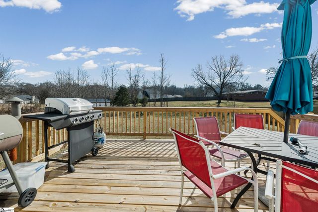 42 Stevenson Road, Taylors, SC 29687