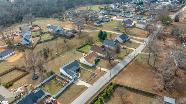 42 Stevenson Road, Taylors, SC 29687